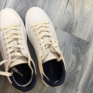 Tommy Hilfiger Cream and Navy Low-Top Sneakers